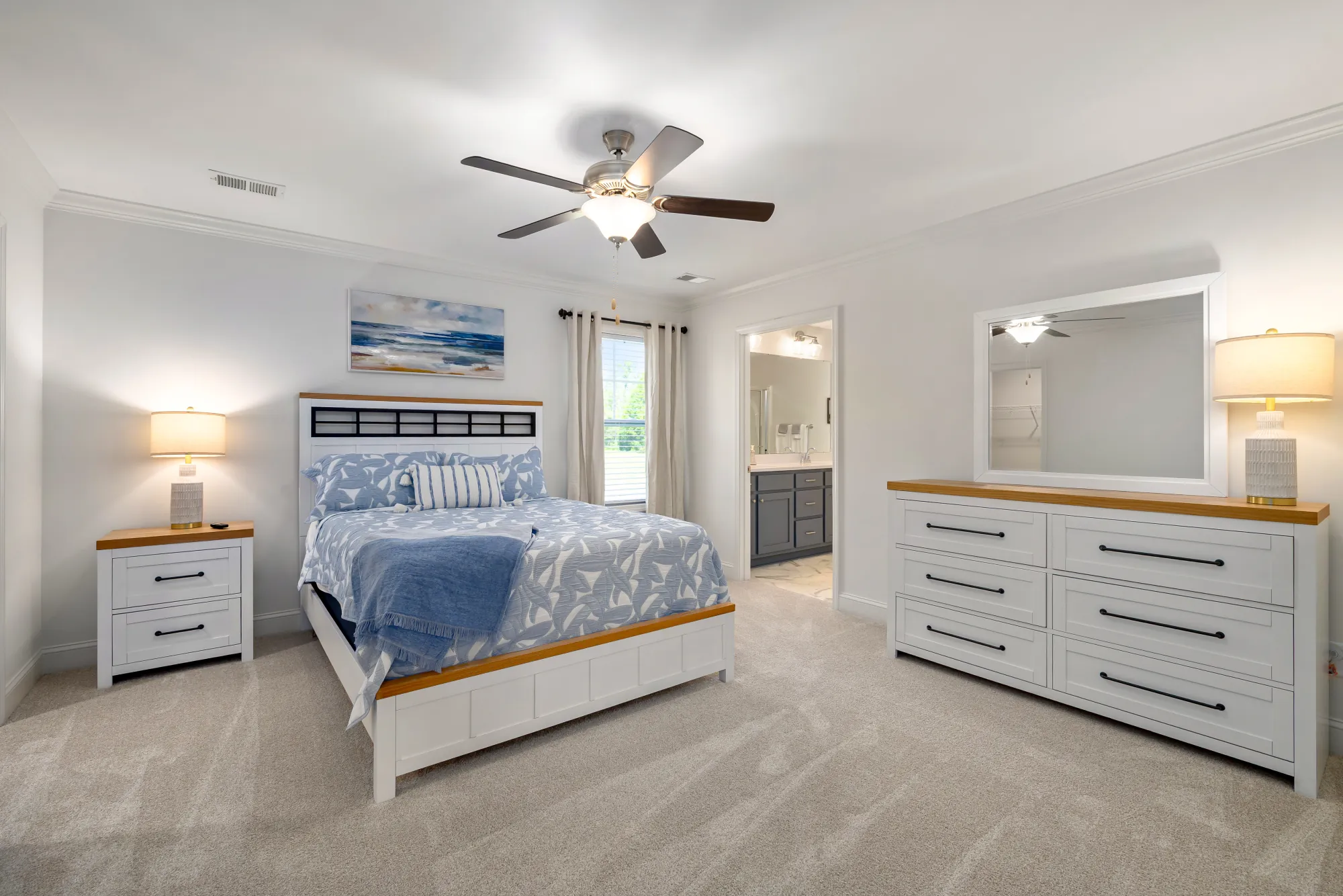 Brushwood North — primary bedroom with en-suite bath