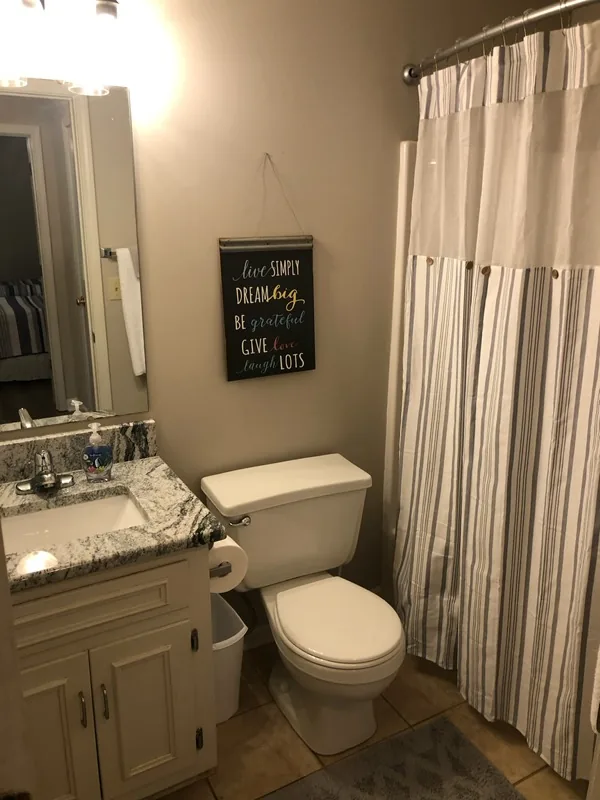 Cumberland West — full bathroom