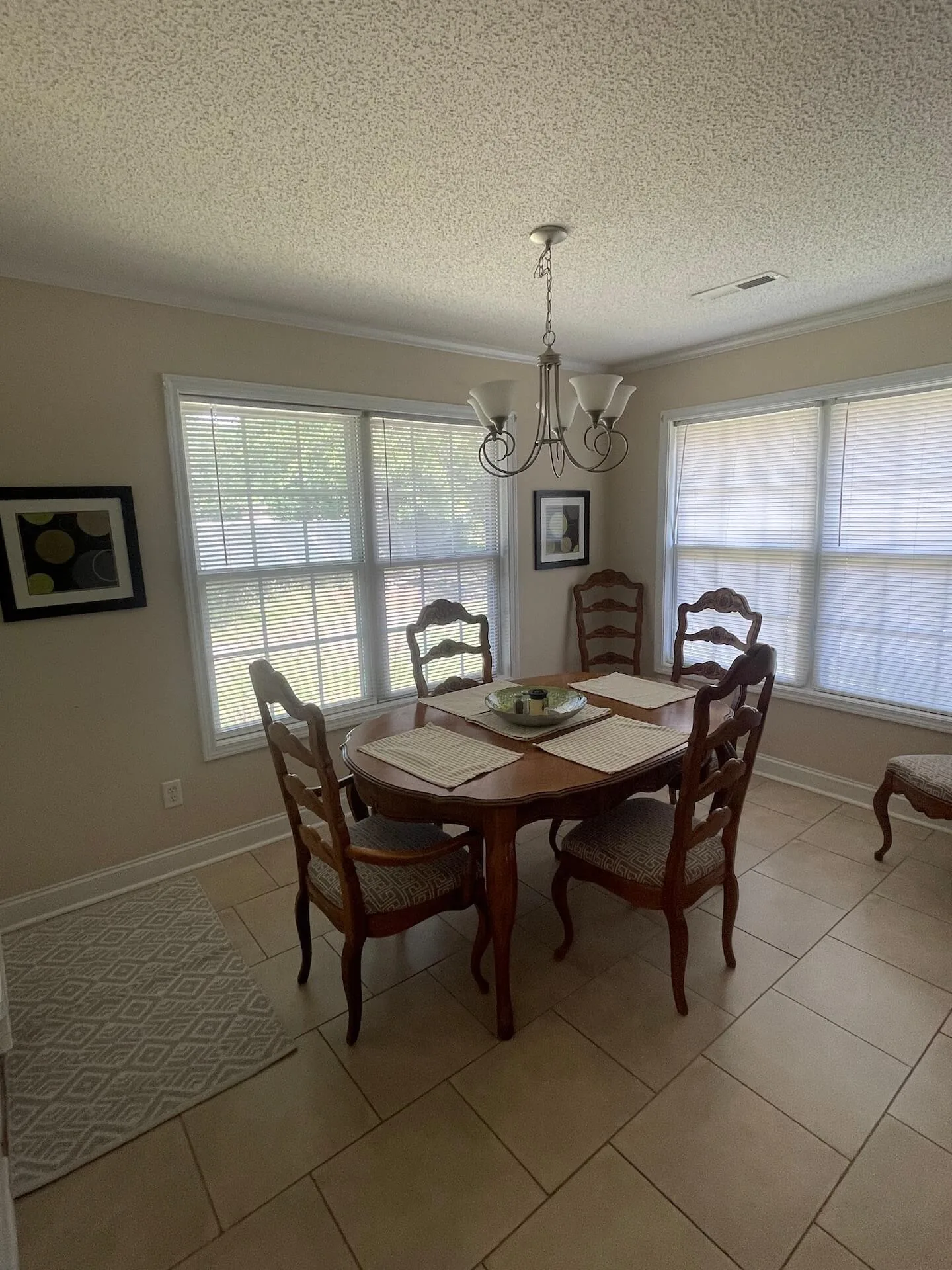 Landmark — dining area with table seating for six